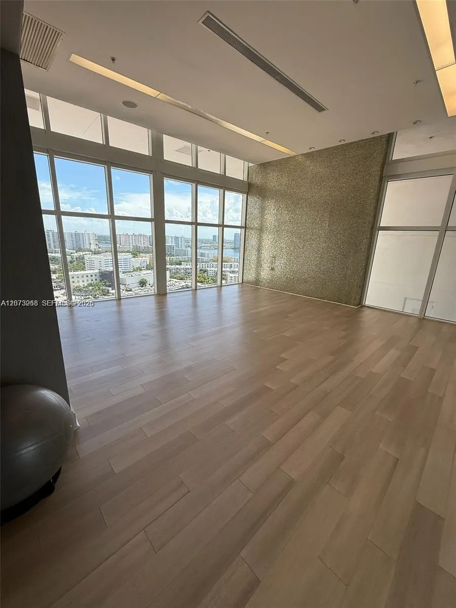 18201 Collins Ave #5009 Sunny Isles Beach, FL 33160