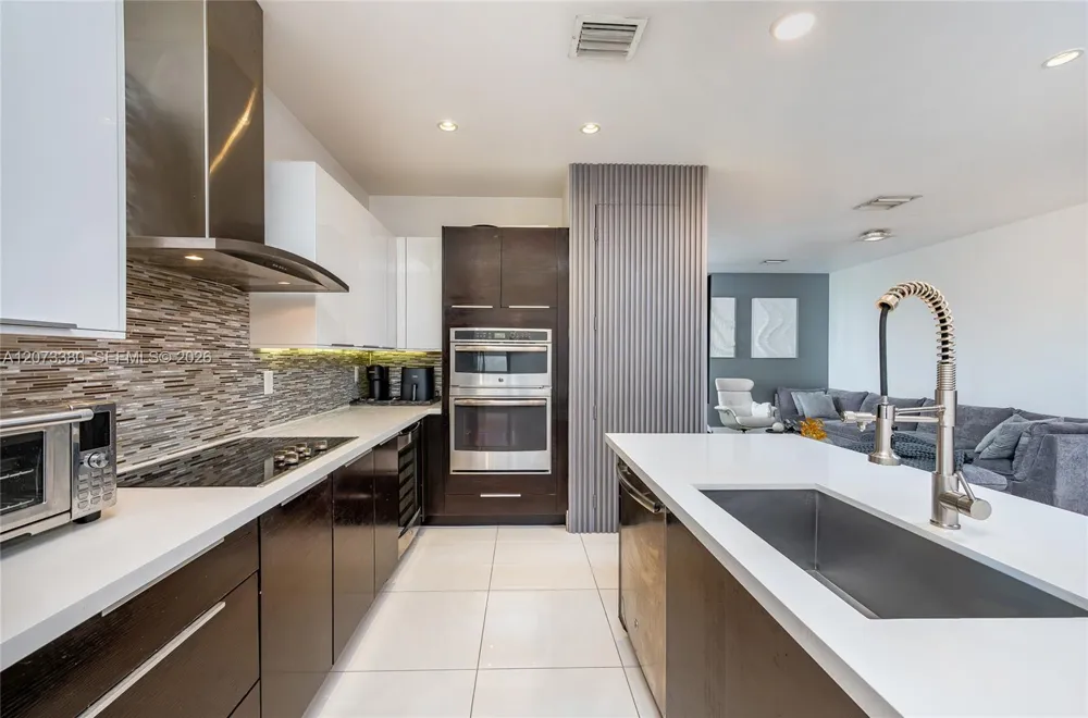 6428 NW 104th Ct Doral, FL 33178