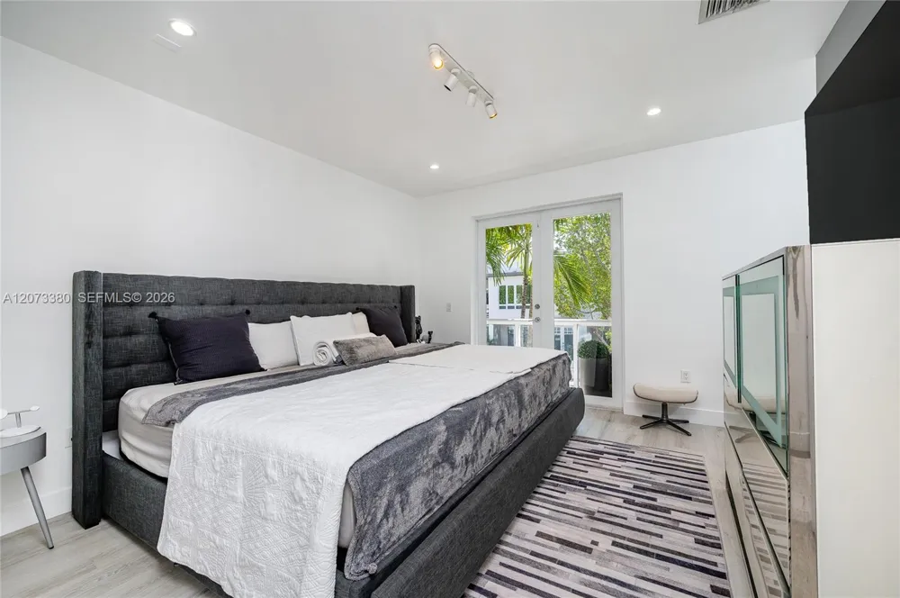 6428 NW 104th Ct Doral, FL 33178