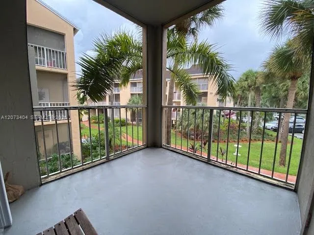 15295 SW 106th Ln #705 Miami, FL 33196
