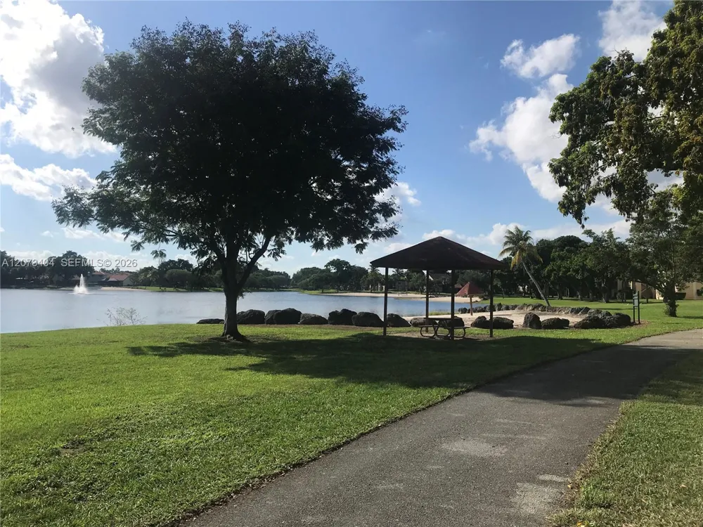 15295 SW 106th Ln #705 Miami, FL 33196