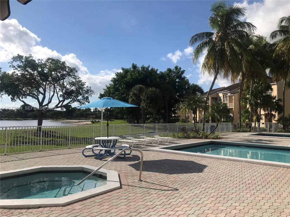 15295 SW 106th Ln #705 Miami, FL 33196