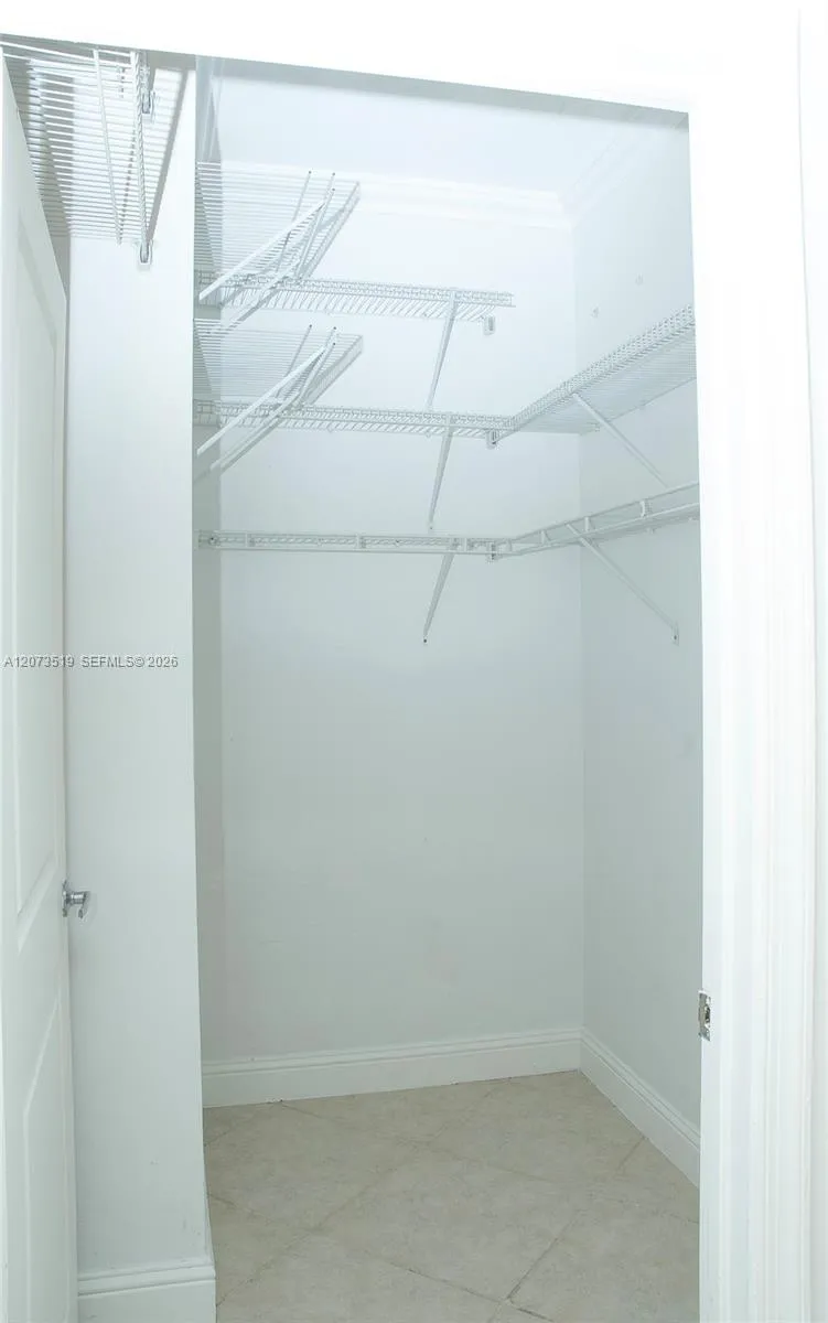 10 Aragon Ave #703 Coral Gables, FL 33134