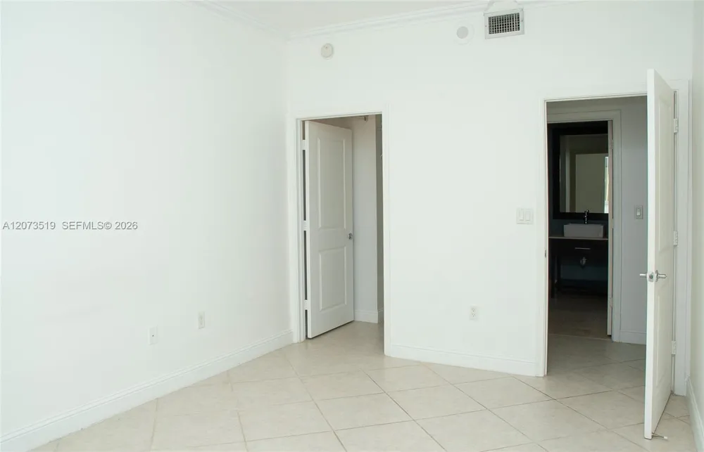 10 Aragon Ave #703 Coral Gables, FL 33134