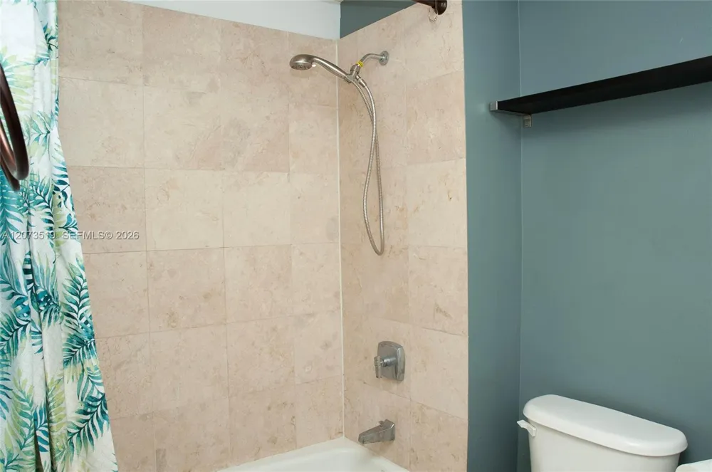 10 Aragon Ave #703 Coral Gables, FL 33134