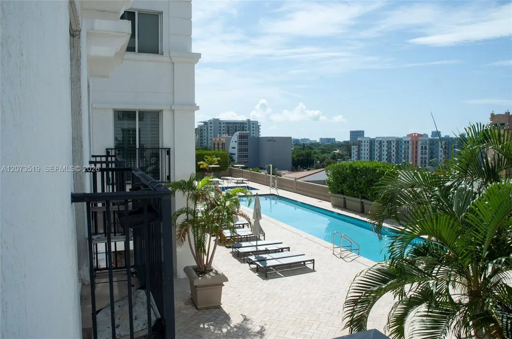 10 Aragon Ave #703 Coral Gables, FL 33134