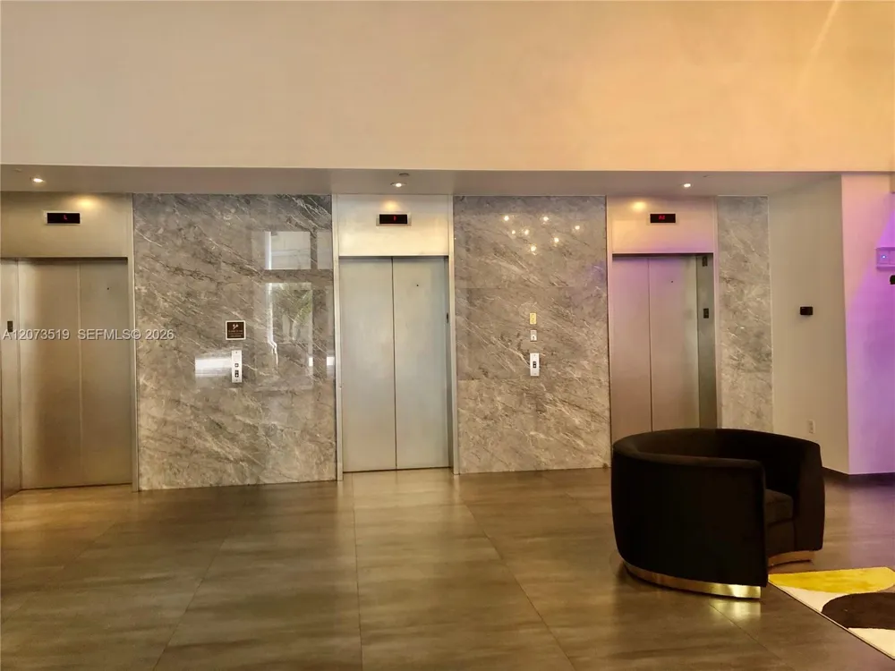 10 Aragon Ave #703 Coral Gables, FL 33134