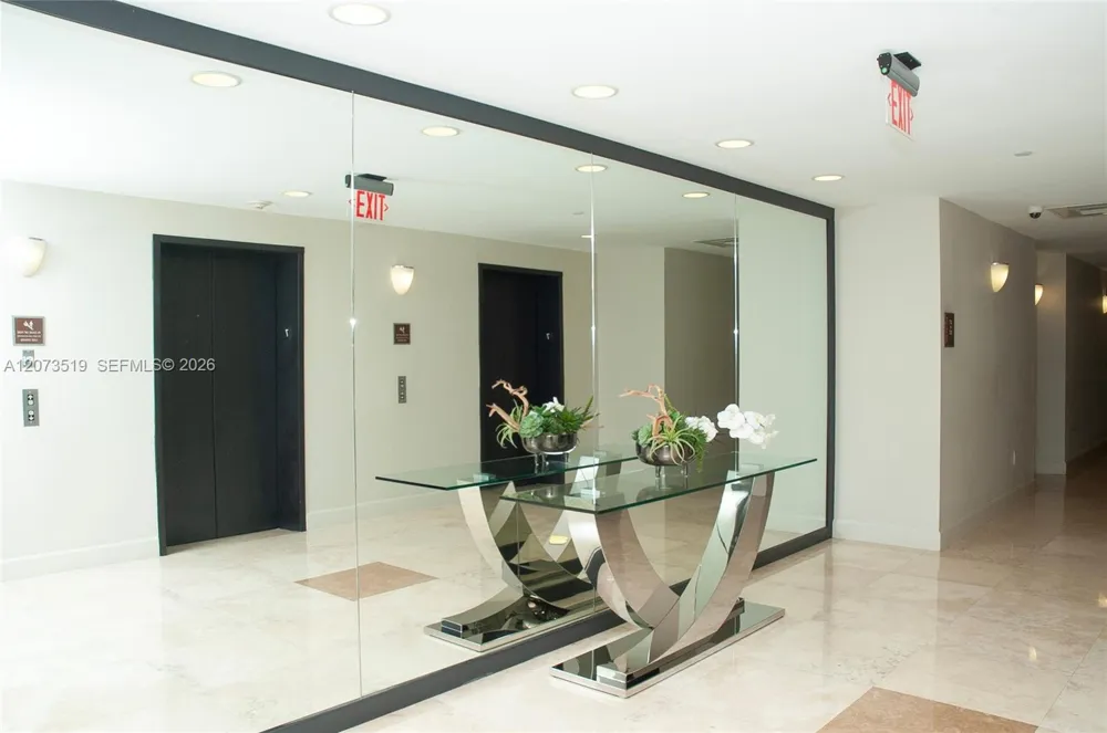10 Aragon Ave #703 Coral Gables, FL 33134
