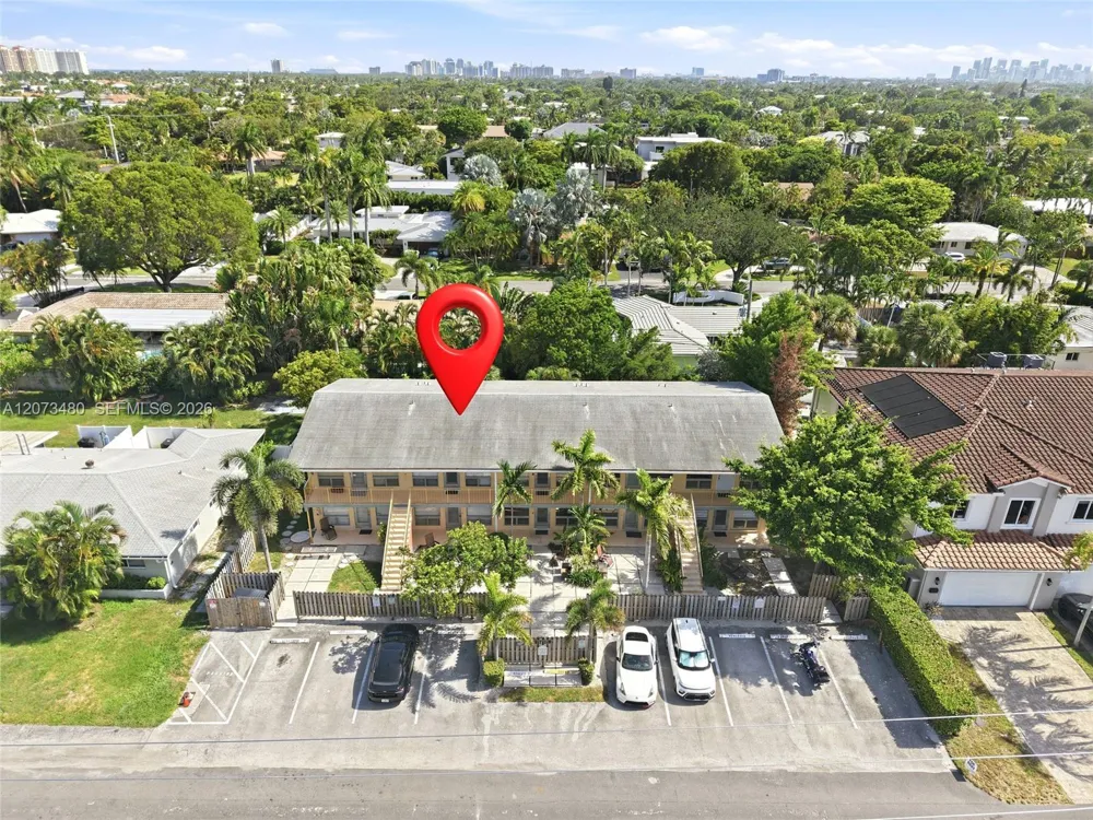 2716 NE 30th Pl #207C Fort Lauderdale, FL 33306
