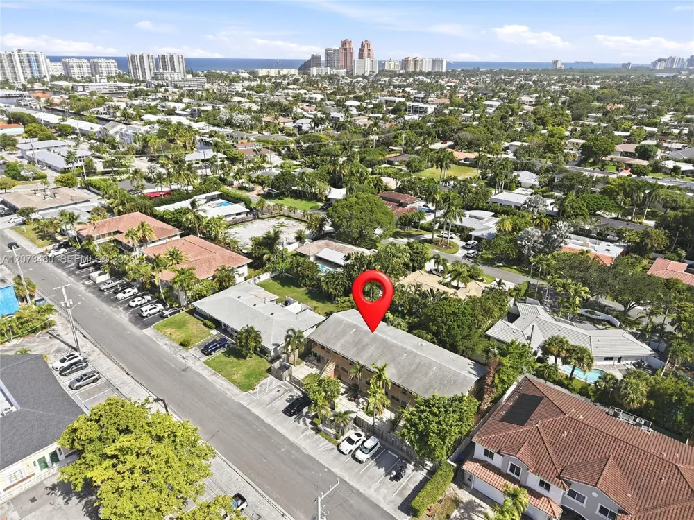 2716 NE 30th Pl #207C Fort Lauderdale, FL 33306