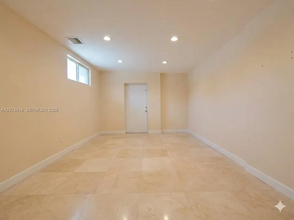 2710 Walkers way #0 Weston, FL 33331