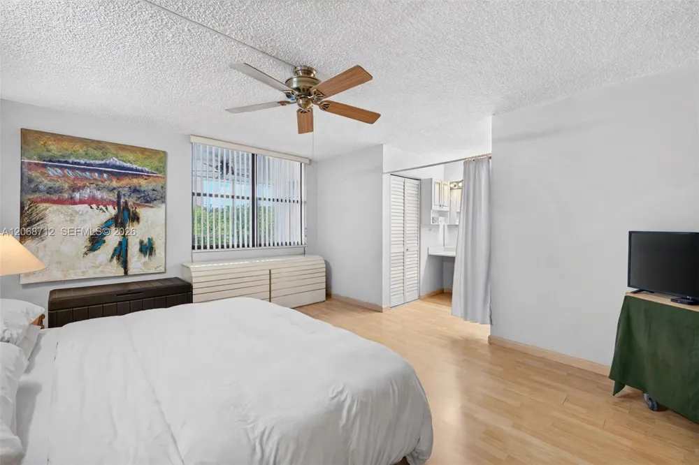 3350 NE 192nd St #5H-B Aventura, FL 33180