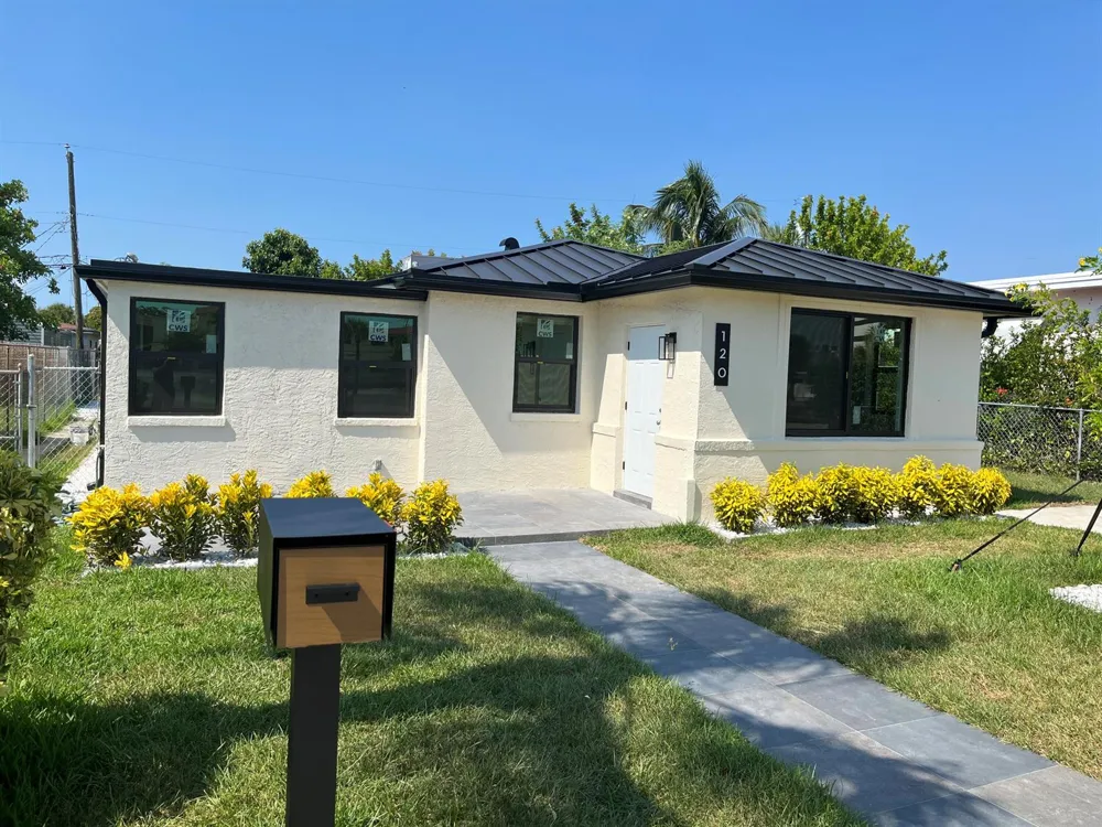120 W 22ND STREET Riviera Beach, FL 33404