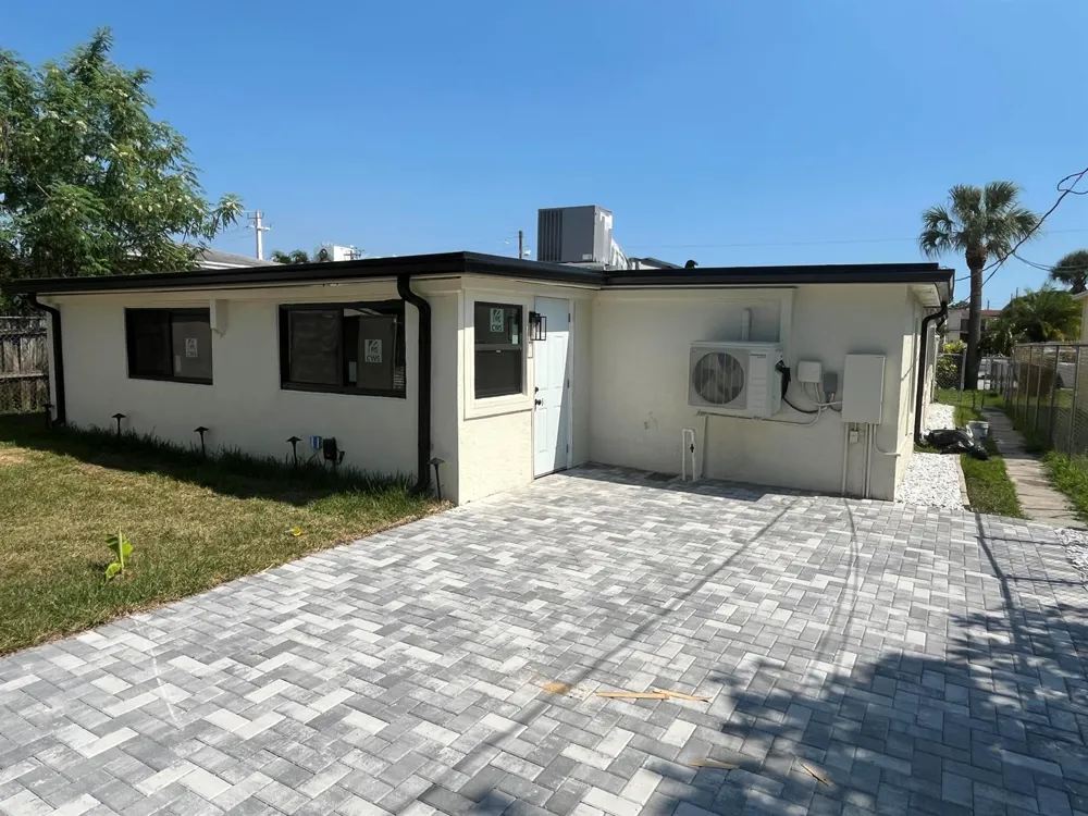 120 W 22ND STREET Riviera Beach, FL 33404