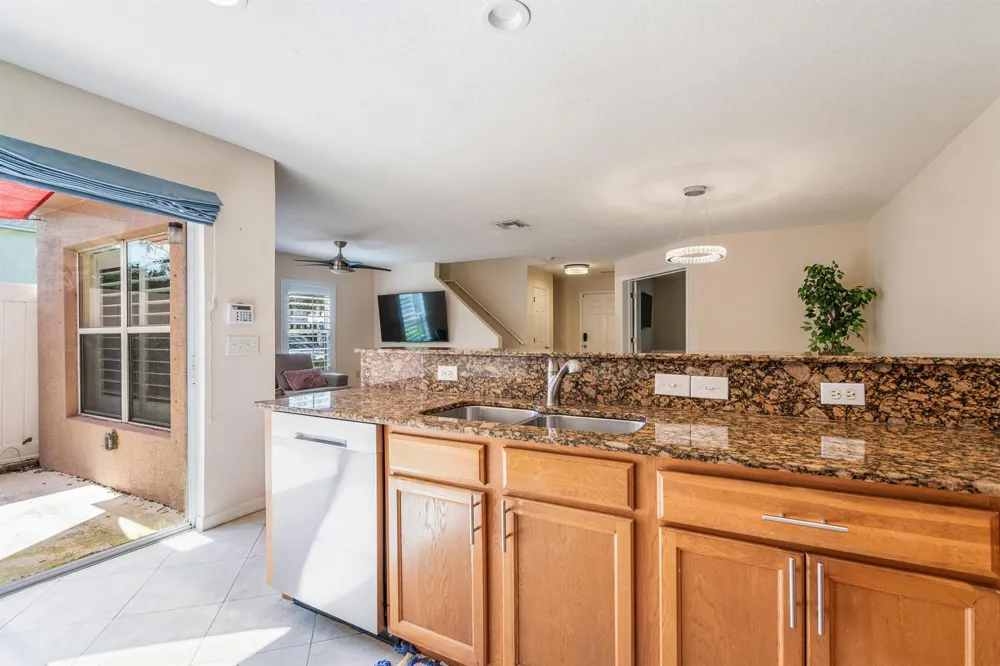1541 Par Court Vero Beach, FL 32966