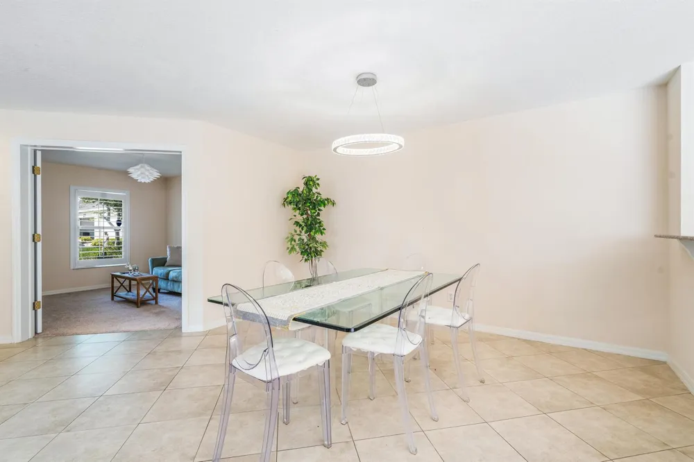 1541 Par Court Vero Beach, FL 32966
