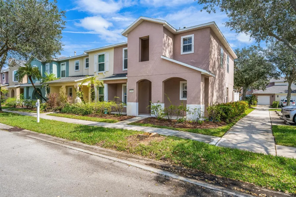 1541 Par Court Vero Beach, FL 32966