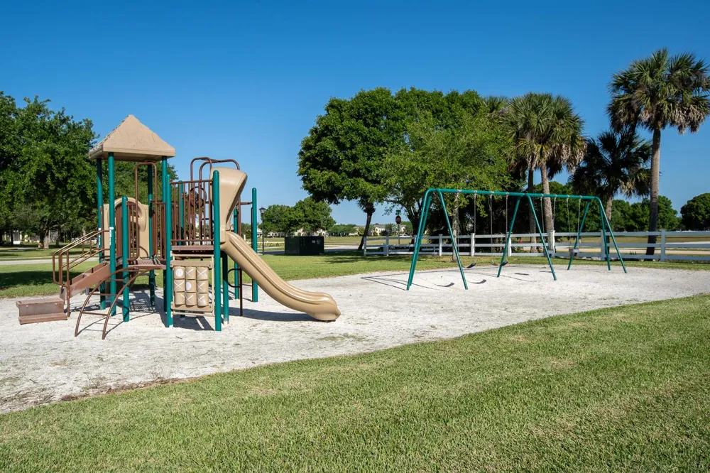 1541 Par Court Vero Beach, FL 32966