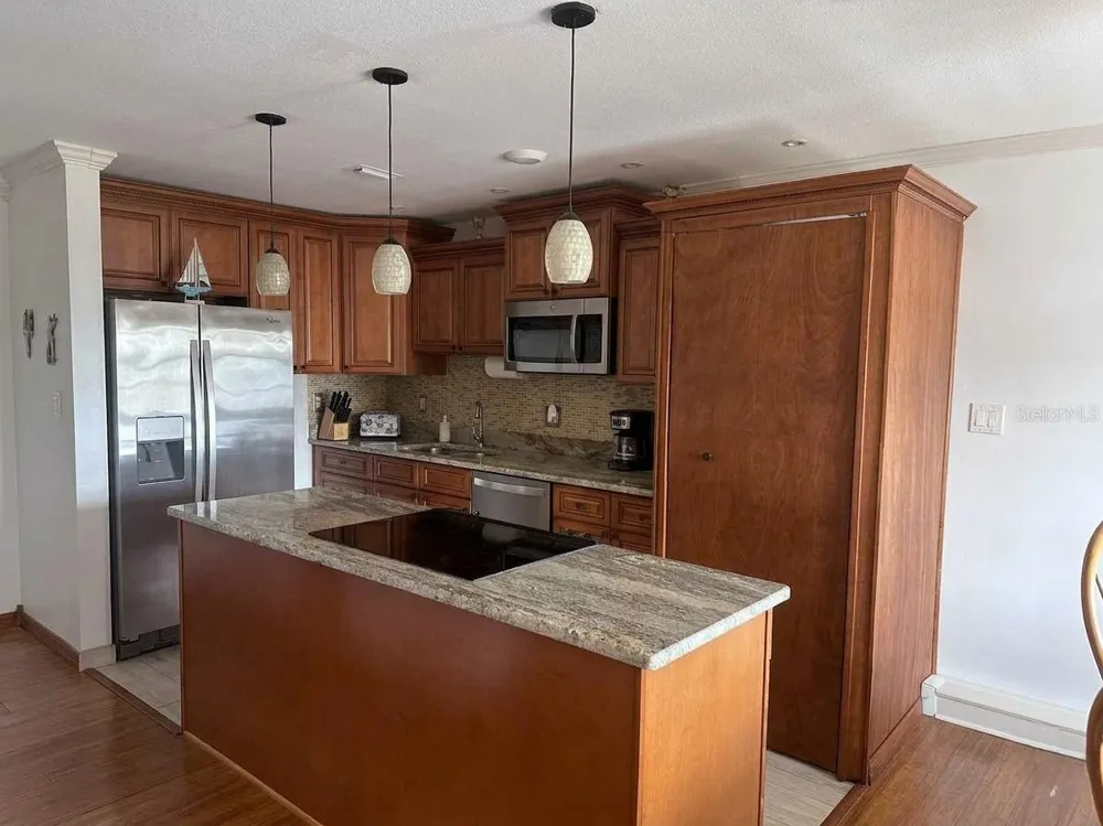 4728 BEACH #C St Petersburg, FL 33705