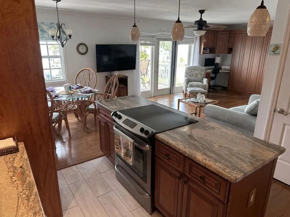 4728 BEACH #C St Petersburg, FL 33705