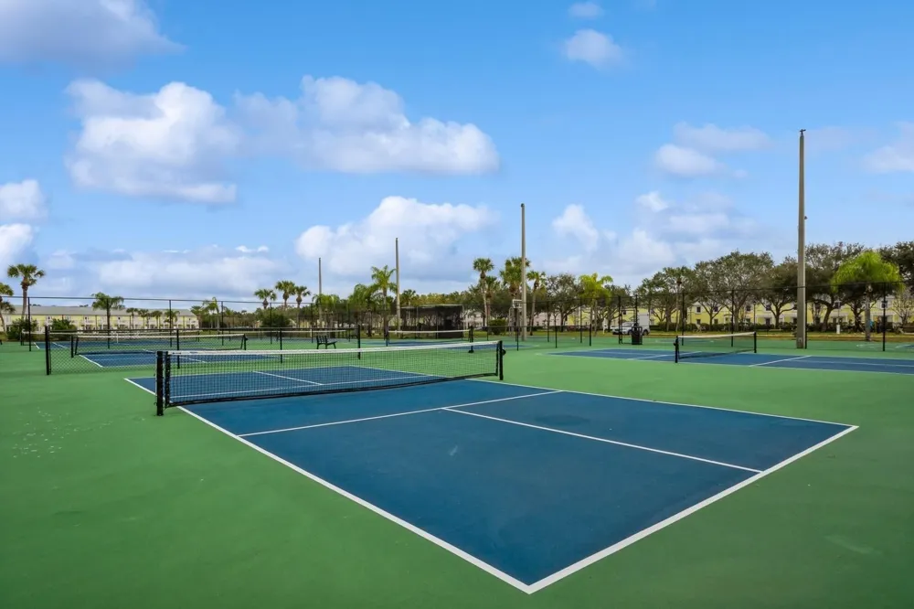 4728 BEACH #C St Petersburg, FL 33705