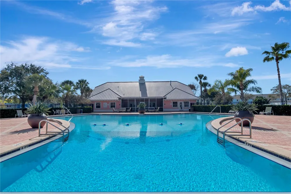 4728 BEACH #C St Petersburg, FL 33705