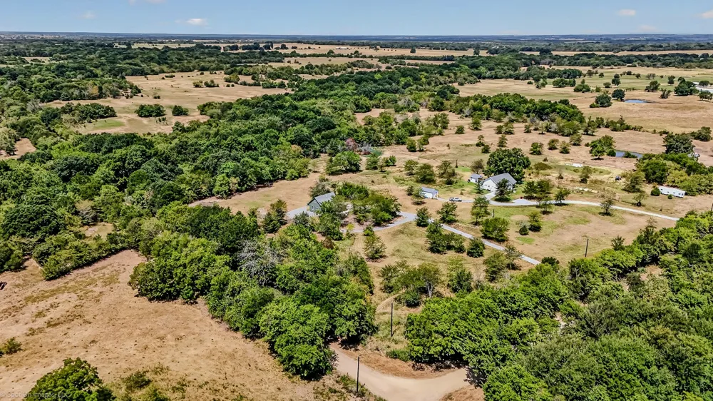 1530 County Road 3925 Wolfe City, TX 75449