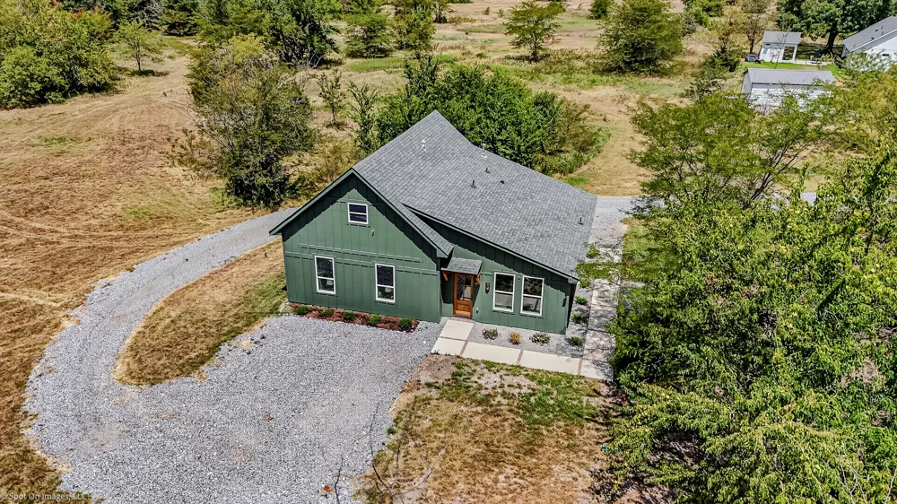 1530 County Road 3925 Wolfe City, TX 75449
