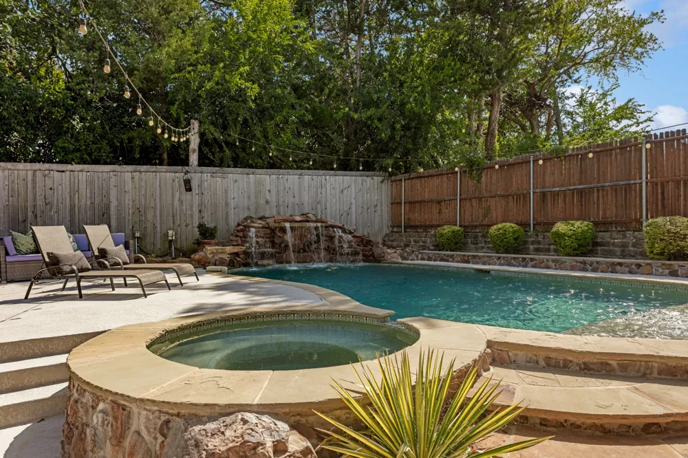 987 Midnight Pass Rockwall, TX 75087
