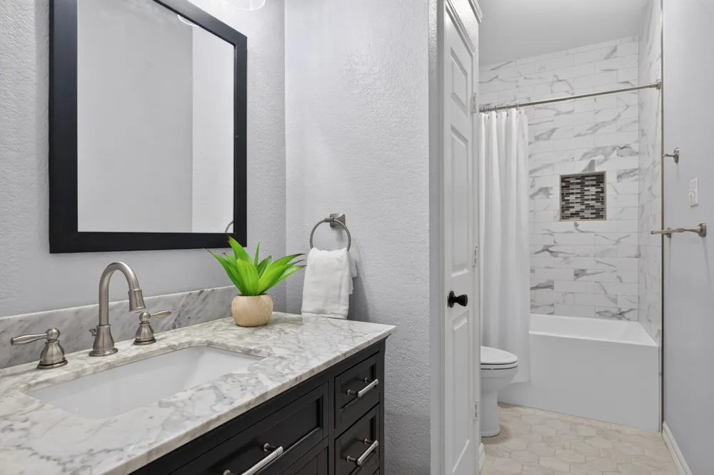 987 Midnight Pass Rockwall, TX 75087