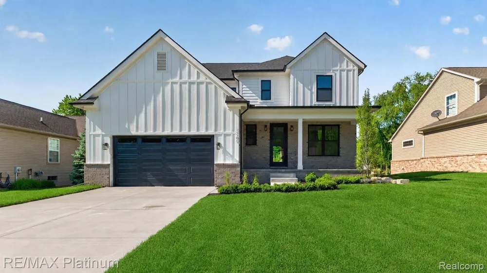 2 Key West Way Orion Charter Township, MI 48360