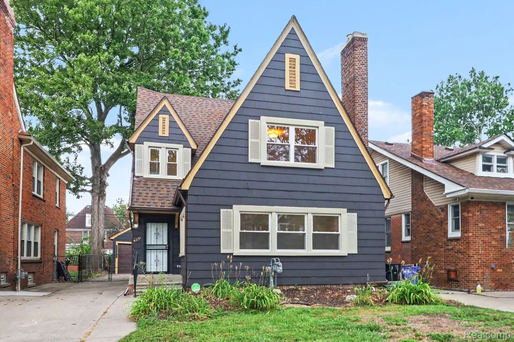 4251 Glendale Street Detroit City, MI 48238