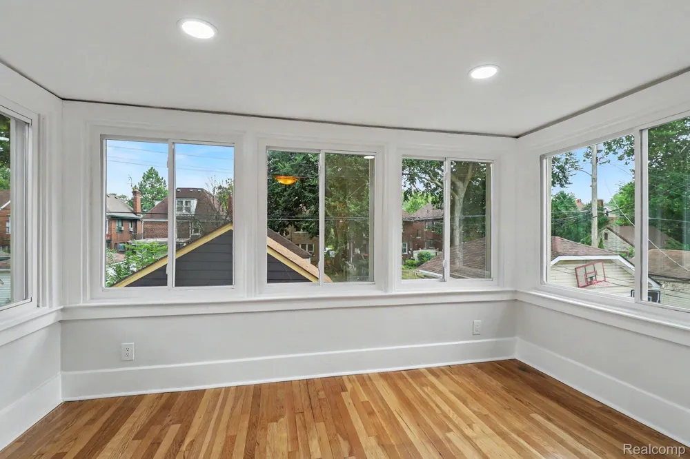 4251 Glendale Street Detroit City, MI 48238