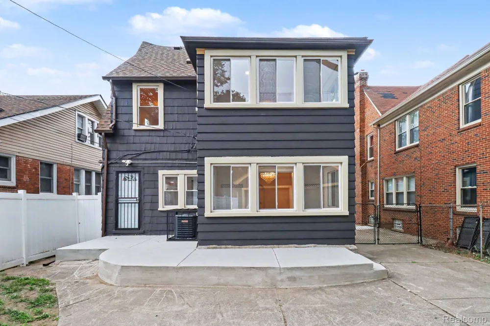 4251 Glendale Street Detroit City, MI 48238