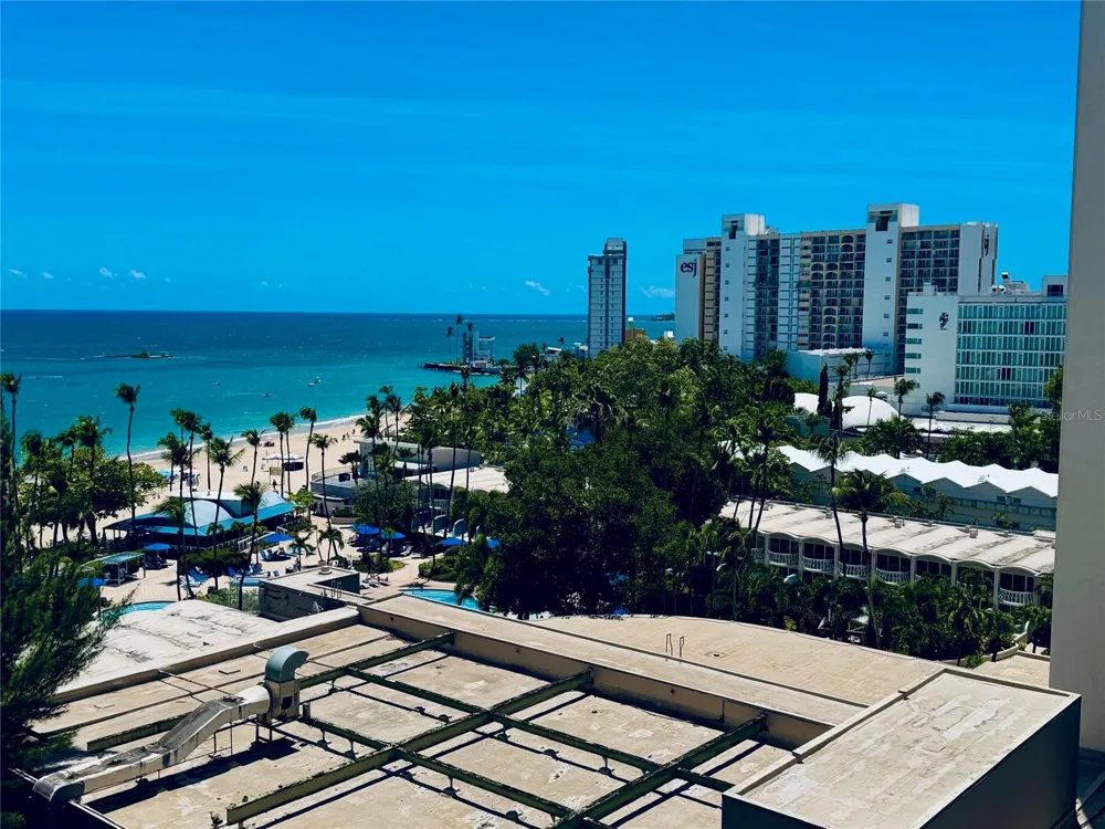 5858 Isla Veede ISLA VERDE AVENUE #911 Carolina, PR 00979