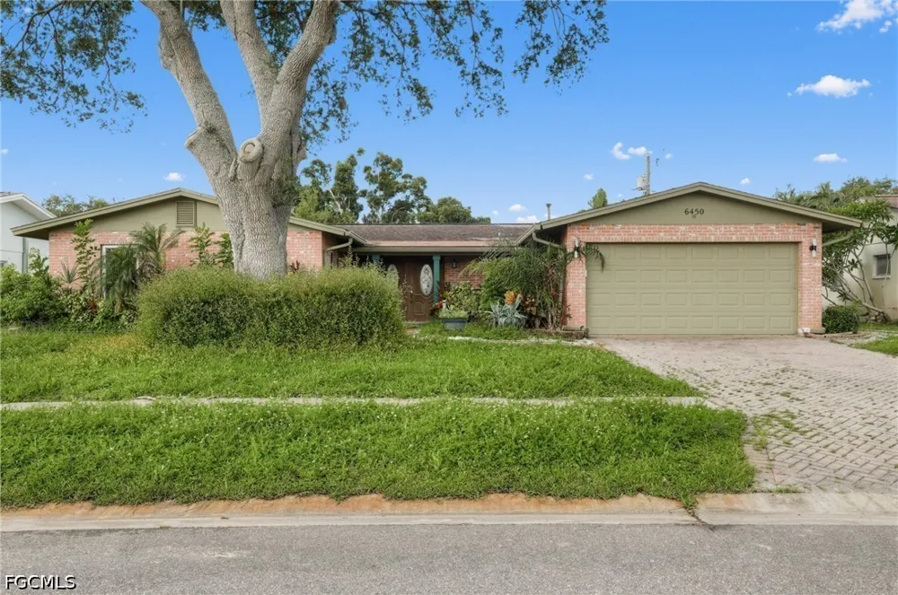 31st Terrace St Petersburg, FL 33710
