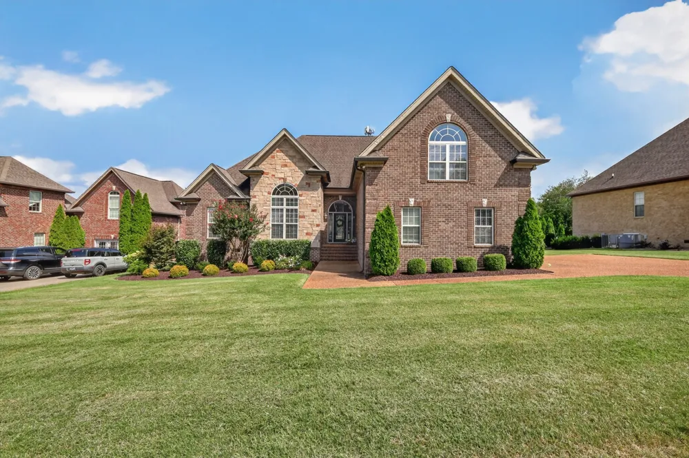 109 Waters Hill Cir Lebanon, TN 37087