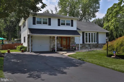 573 HAMMOND DRIVE