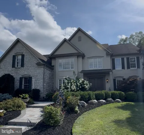 2310 SANDHURST DRIVE