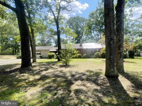 126 E 11TH AVENUE