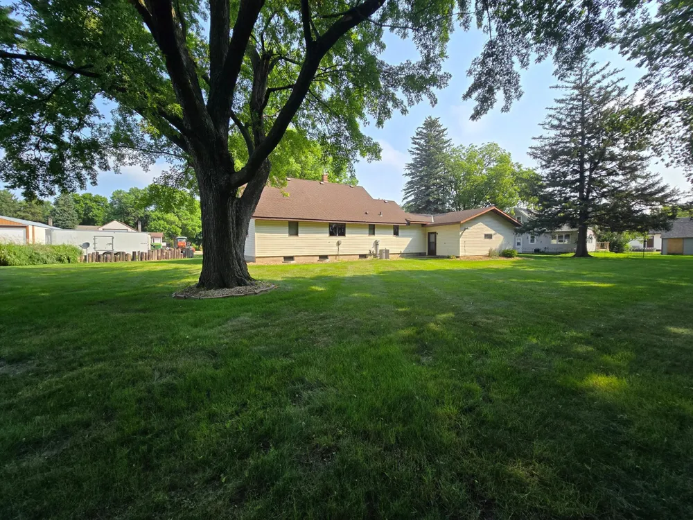 1900 25th Street Slayton, MN 56172