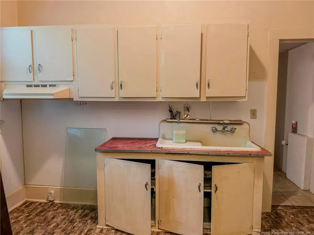 602 E Gertrude Street Fairmont, NC 28340