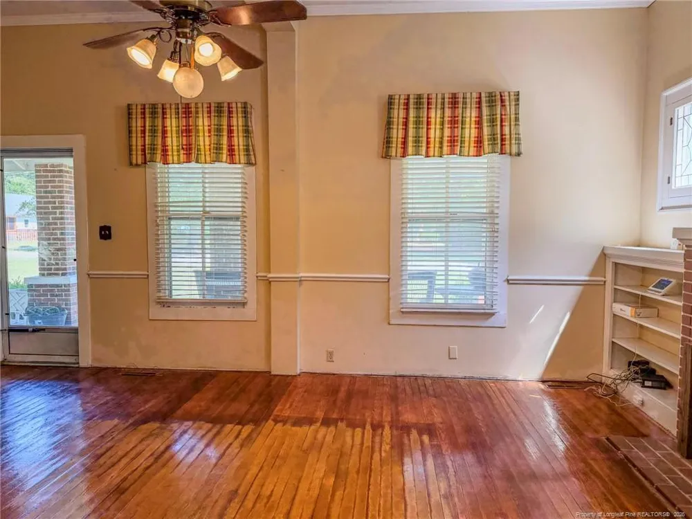 602 E Gertrude Street Fairmont, NC 28340