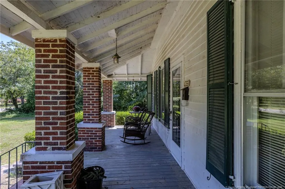 602 E Gertrude Street Fairmont, NC 28340