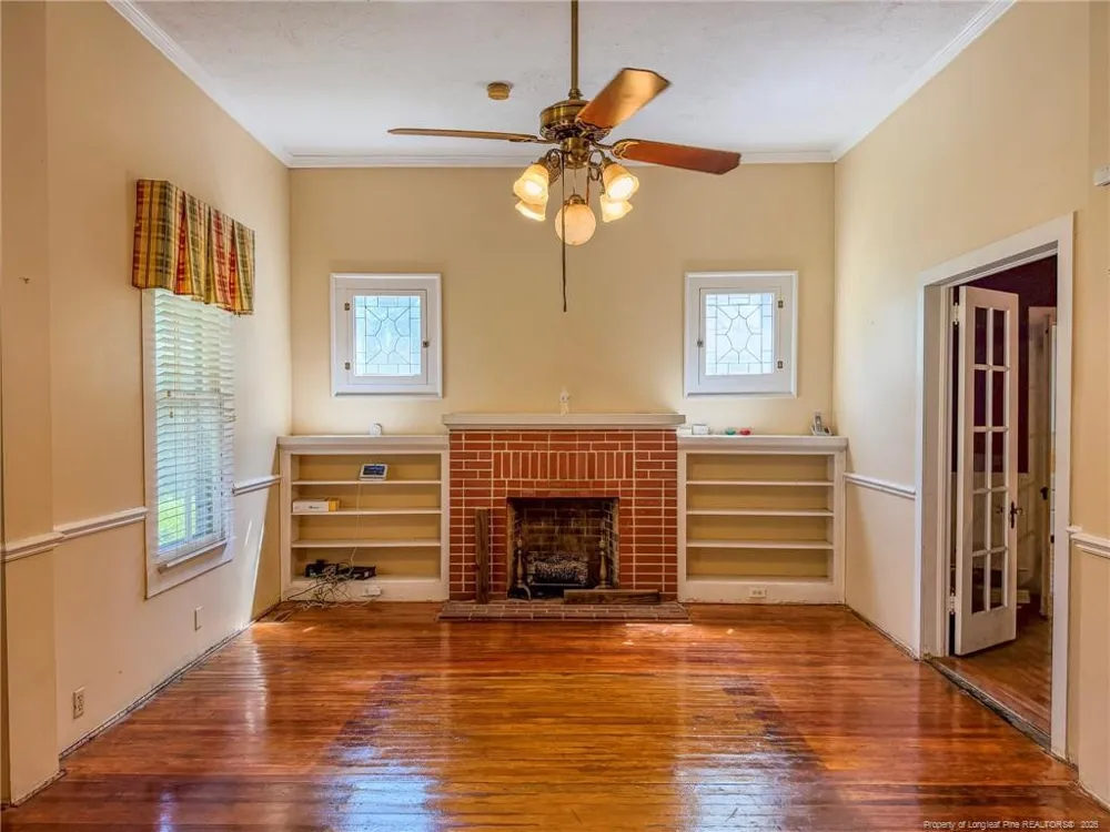 602 E Gertrude Street Fairmont, NC 28340