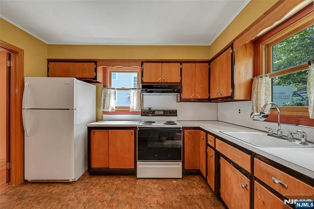 725 Millbrook Road River Edge, NJ 07661