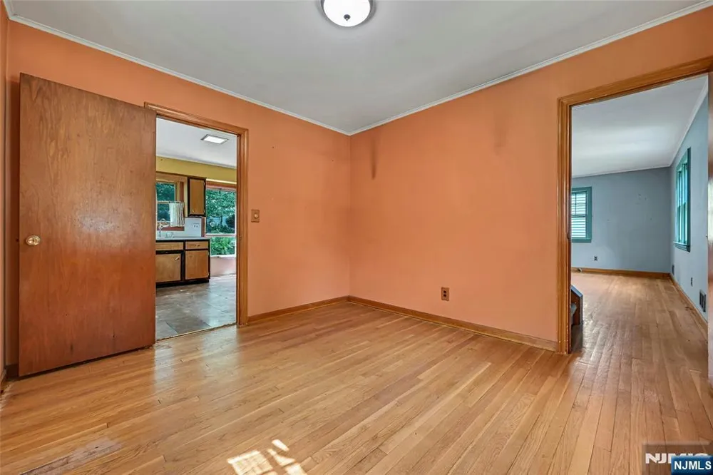 725 Millbrook Road River Edge, NJ 07661