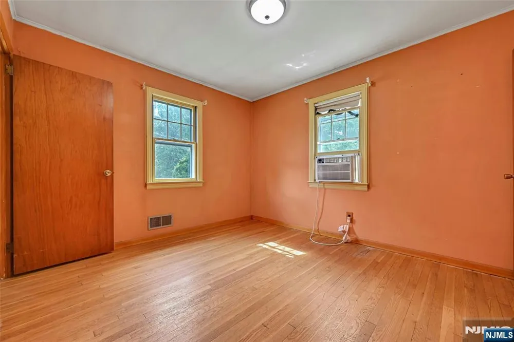 725 Millbrook Road River Edge, NJ 07661