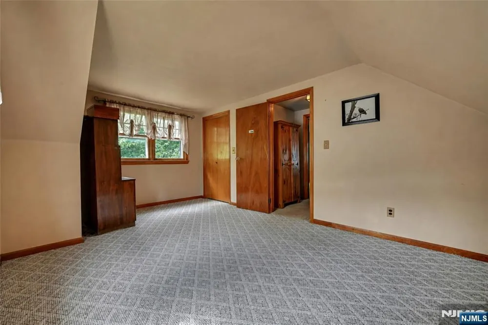 725 Millbrook Road River Edge, NJ 07661