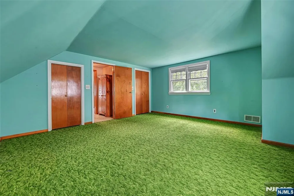 725 Millbrook Road River Edge, NJ 07661